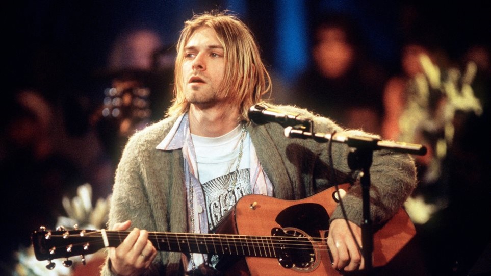 Κερτ Κομπέιν: «Στο σφυρί» η κιθάρα του από το MTV Unplugged με αρχική τιμή 1 εκατ. δολάρια