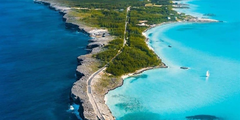 Το στενότερο μέρος της Γης -Τα μυστικά του εξωτικού νησιού στις Μπαχάμες με το ελληνικό όνομα 