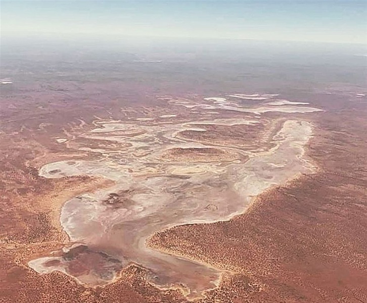 Αυστραλία : Πόσο μεγάλη είναι η έρημος Μεγάλη Βικτώρια και ποιες ιδιομορφίες παρουσιάζει ;