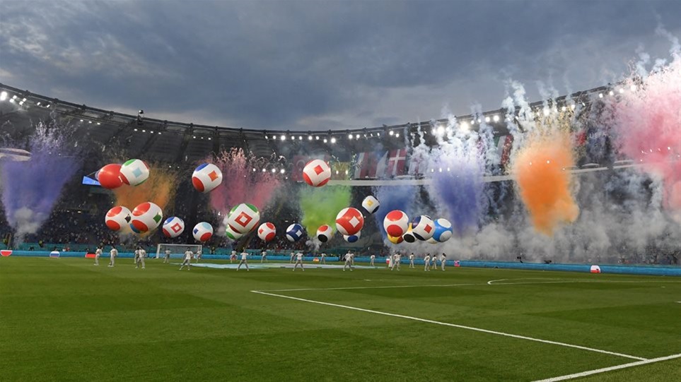 Euro 2020: Εντυπωσιακή τελετή έναρξης με άριες Μποτσέλι και τους θρύλους Τότι και Νέστα - Δείτε βίντεο και φωτογραφίες