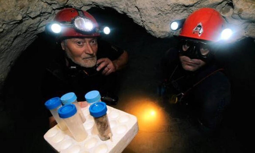 Άνοιξαν σπηλιά μετά από 5.000.000 χρόνια και έπαθαν σοκ. Δεν φαντάζεστε τι βρήκαν μέσα 